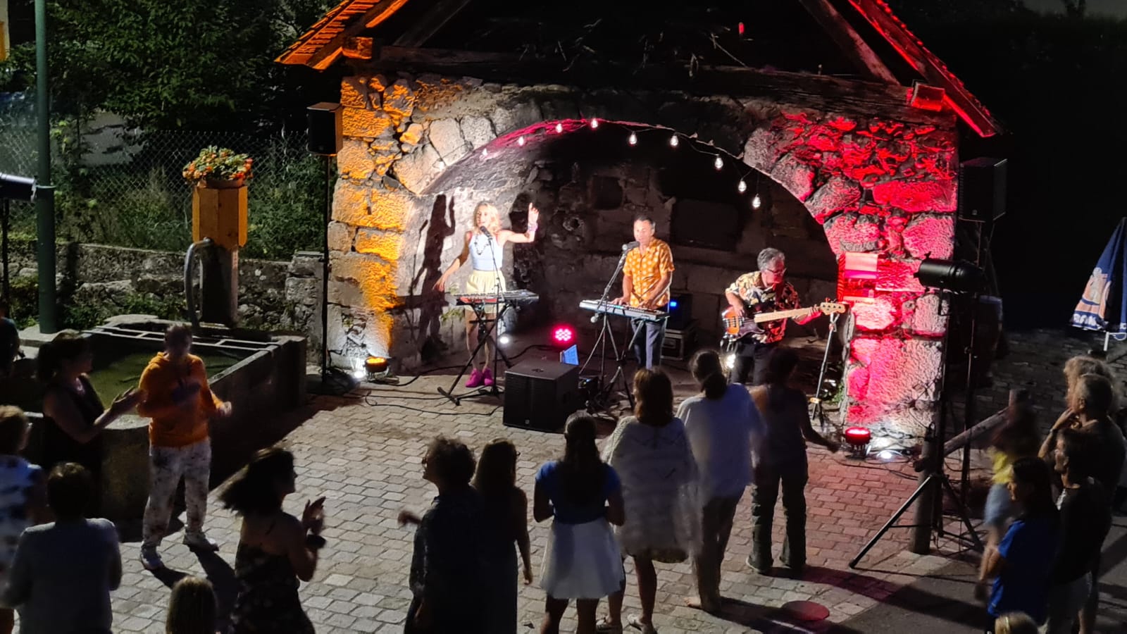 Extrait live de Mich-Line — concert électro-pop